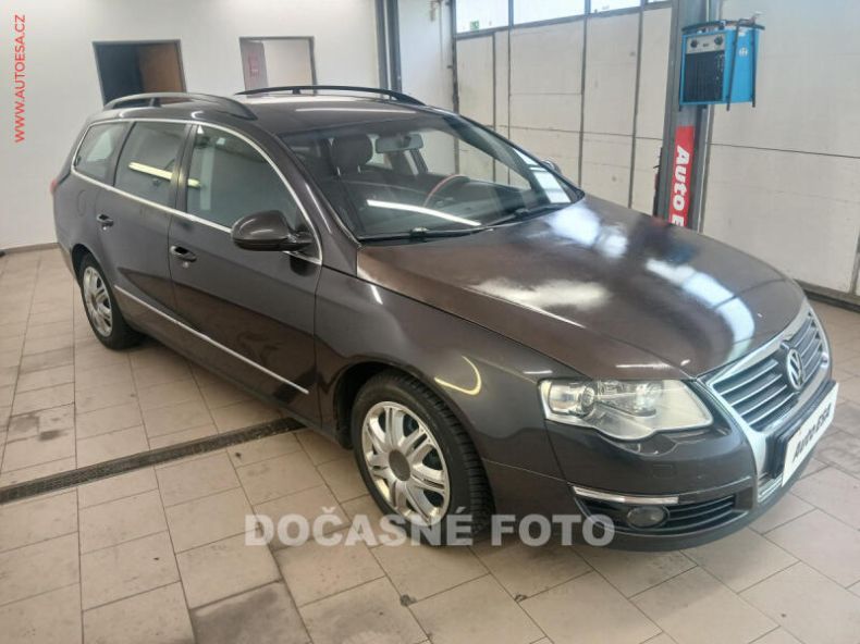 Volkswagen Passat - hlavní foto