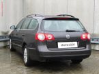 Volkswagen Passat - fotka číslo 5