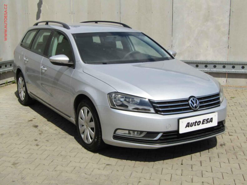 Volkswagen Passat - hlavní foto