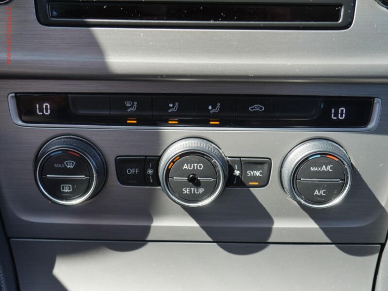 Volkswagen Golf - hlavní fotka
