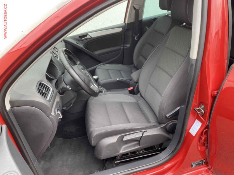 Volkswagen Golf - hlavní fotka