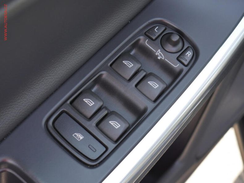 Volvo V60 - hlavní fotka