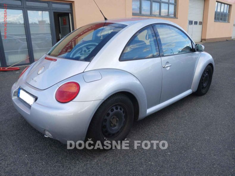 Volkswagen New Beetle - hlavní fotka