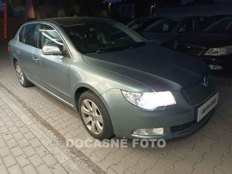 Škoda Superb - hlavní fotka