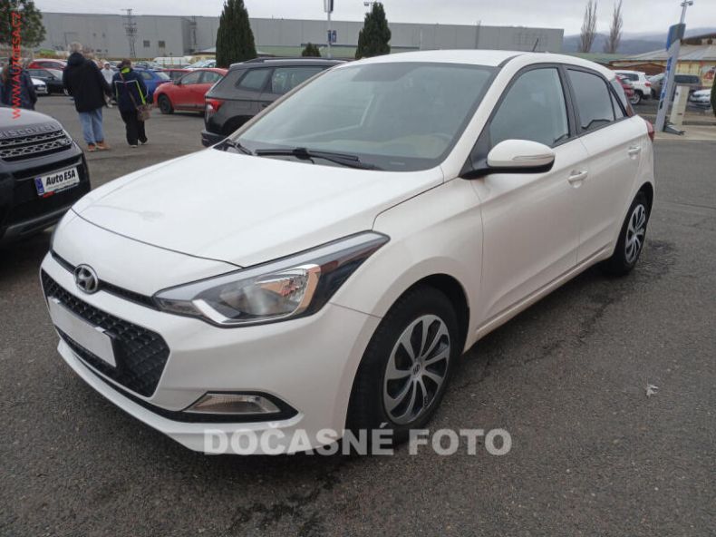 Hyundai i20 - hlavní foto