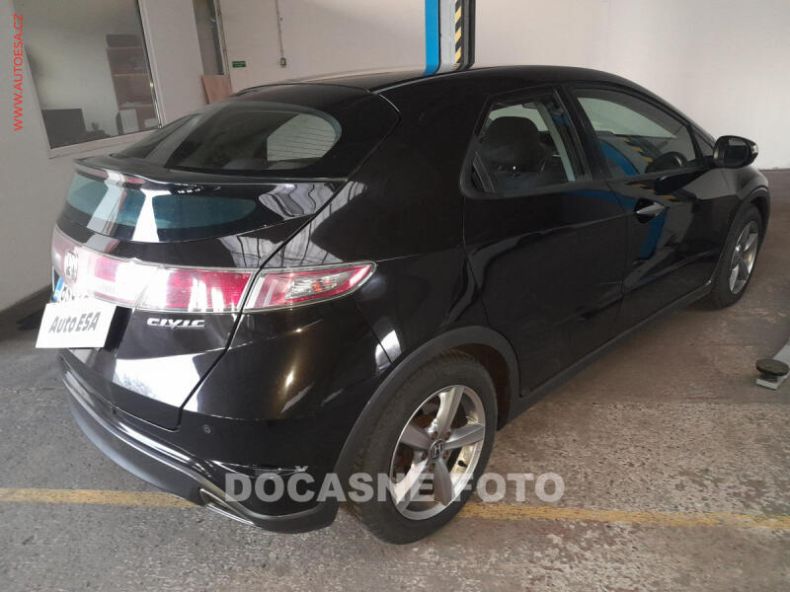 Honda Civic - hlavní fotka
