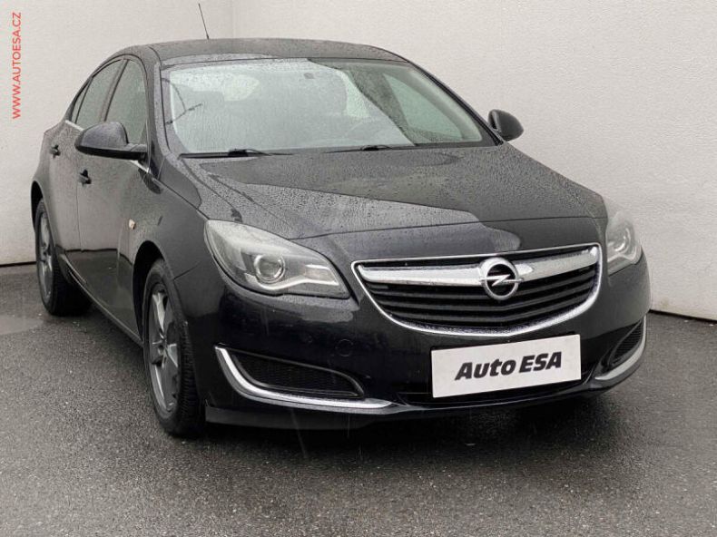 Opel Insignia - hlavní foto