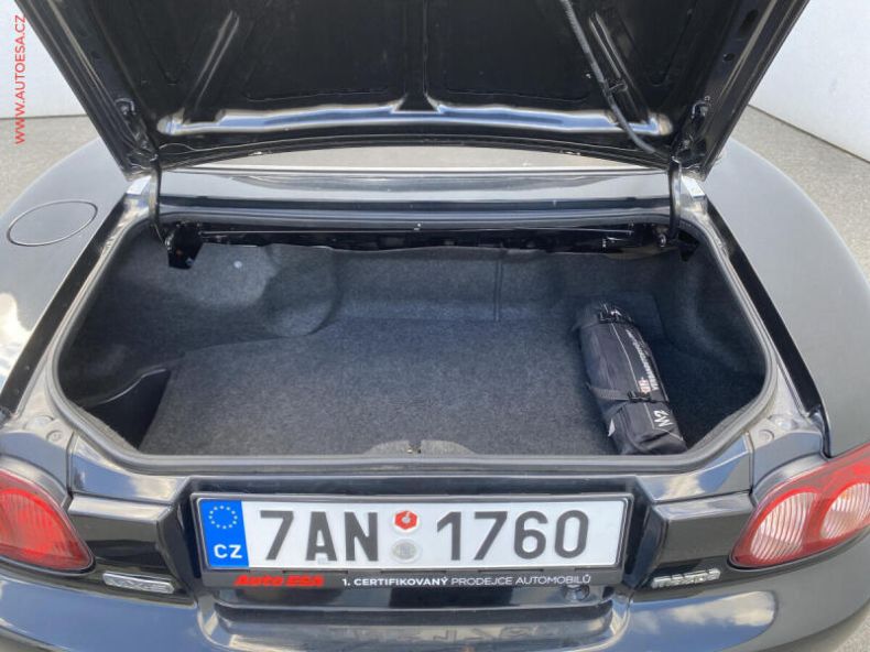 Mazda MX-5 - hlavní fotka