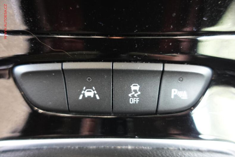 Opel Astra - hlavní fotka