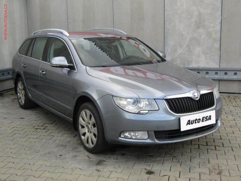 Škoda Superb - hlavní foto