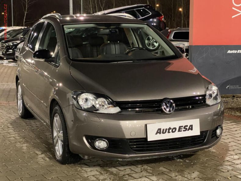 Volkswagen Golf - hlavní foto