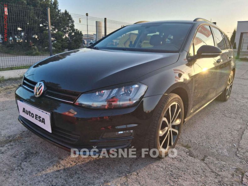 Volkswagen Golf - hlavní foto