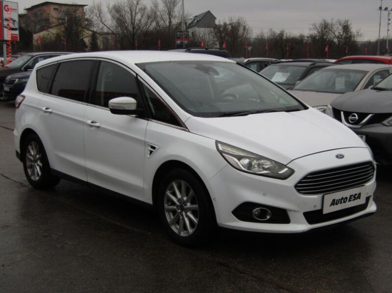 Ford S-MAX - hlavní fotka inzerátu