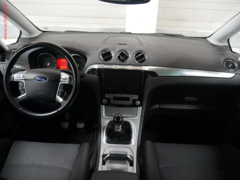Ford S-MAX - hlavní fotka