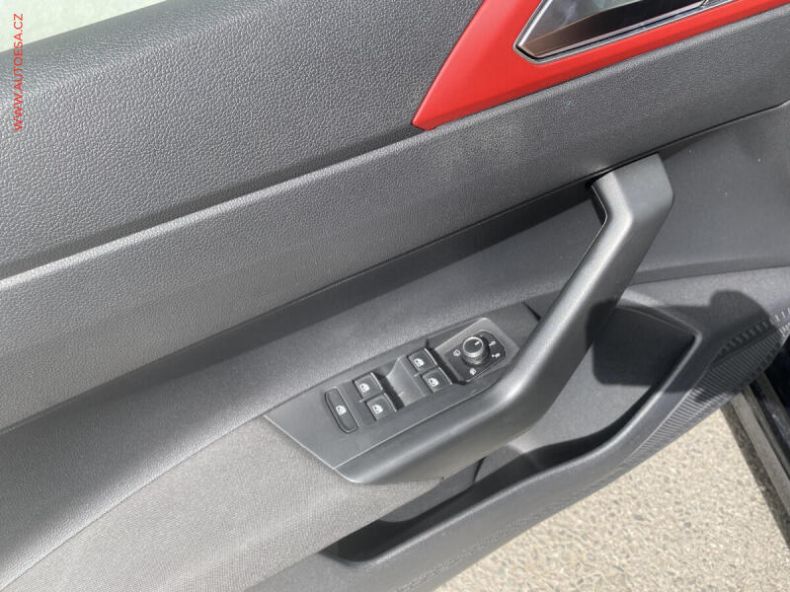 Volkswagen Polo - hlavní fotka