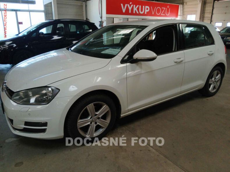 Volkswagen Golf - hlavní foto