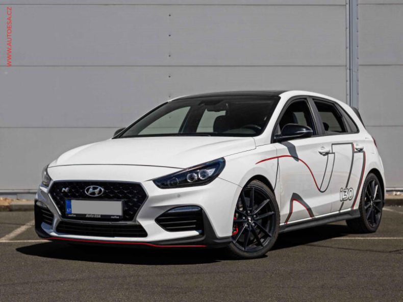 Hyundai i30 - hlavní foto