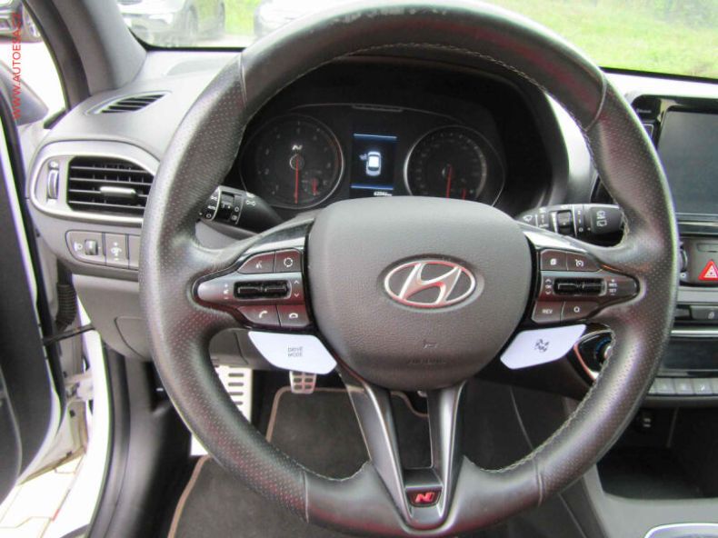 Hyundai i30 - hlavní fotka