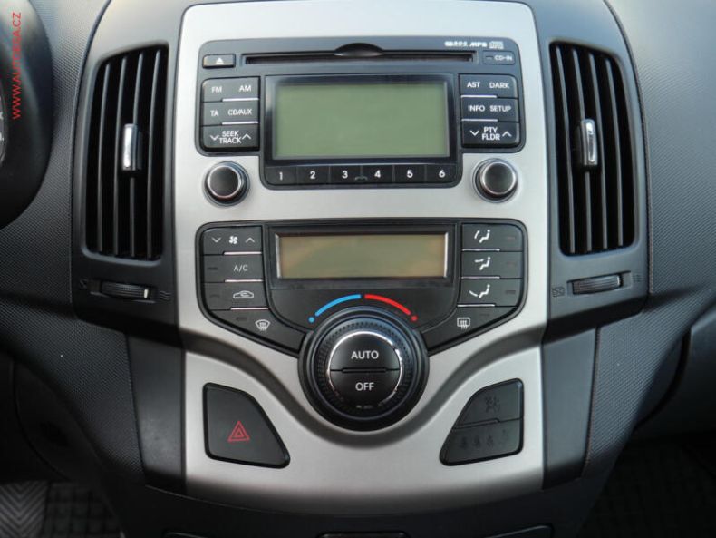 Hyundai i30 - hlavní fotka