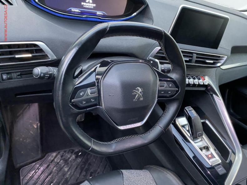 Peugeot 5008 - hlavní fotka