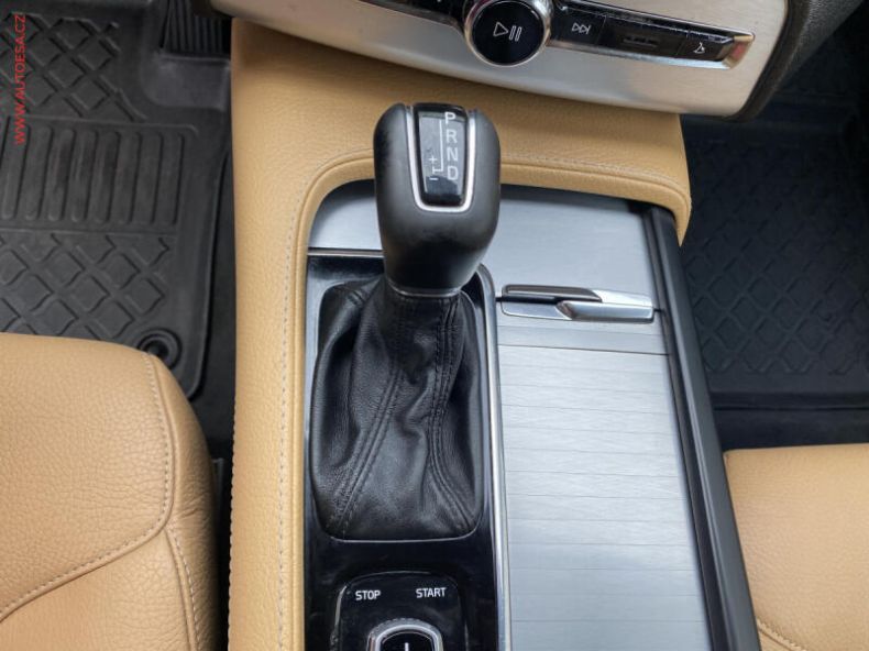 Volvo XC90 - hlavní fotka