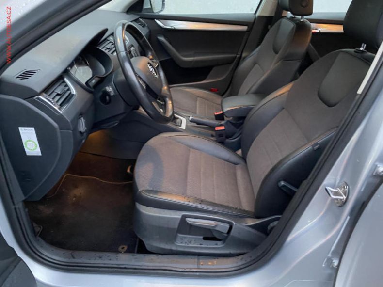 Škoda Octavia - hlavní fotka