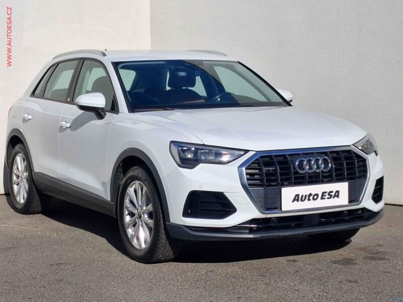 Audi Q3 - hlavní foto