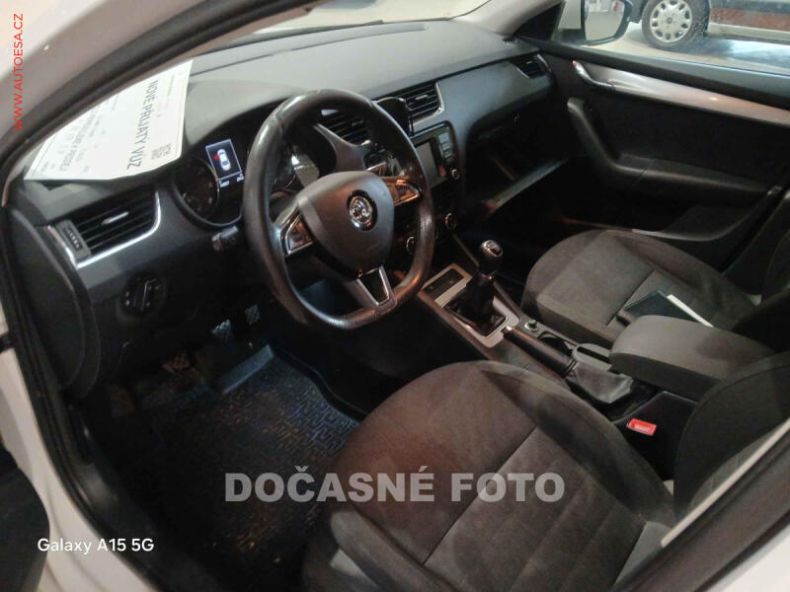 Škoda Octavia - hlavní fotka