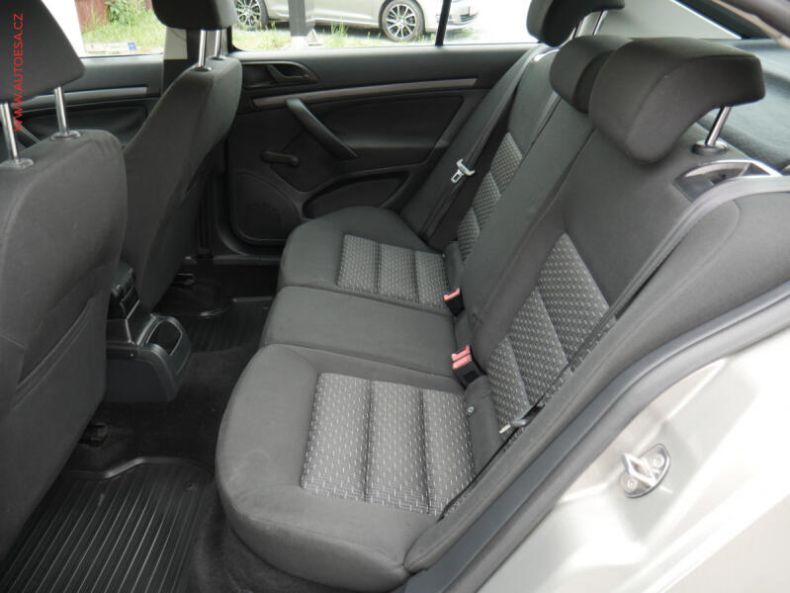 Škoda Octavia - hlavní fotka
