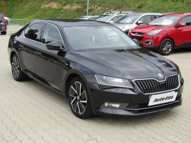 Škoda Superb - hlavní foto