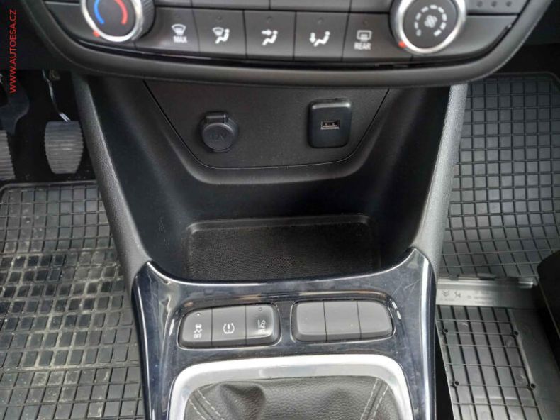 Opel Crossland X - hlavní fotka