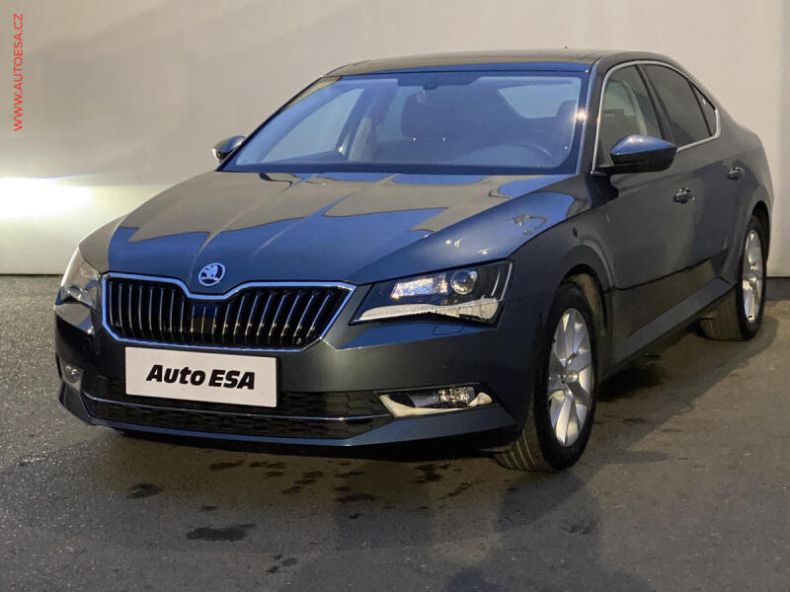 Škoda Superb - hlavní fotka