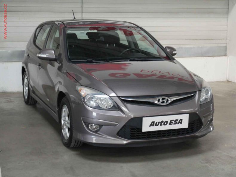 Hyundai i30 - hlavní fotka inzerátu