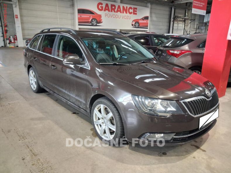 Škoda Superb - hlavní fotka