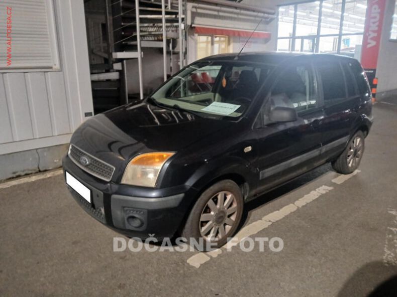 Ford Fusion - hlavní foto