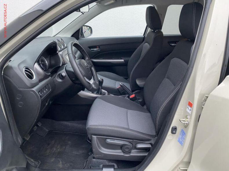 Suzuki Vitara - hlavní fotka