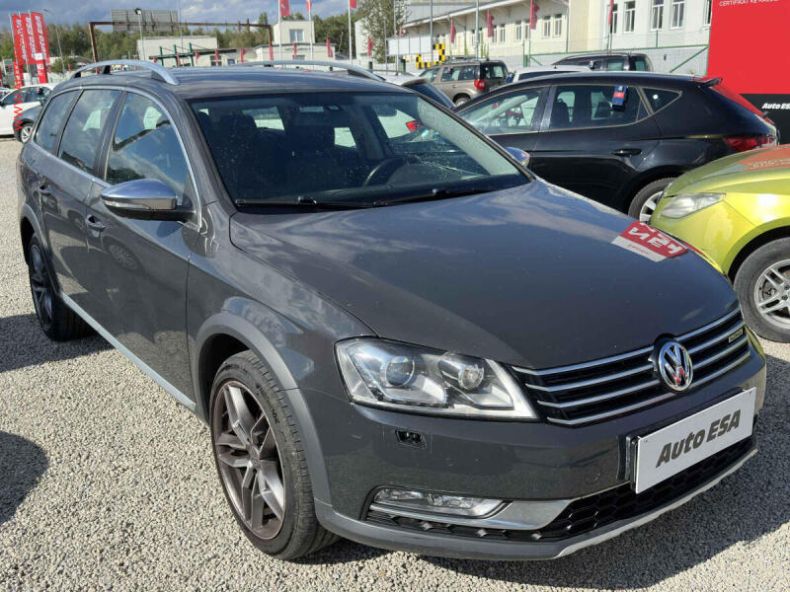 Volkswagen Passat - hlavní fotka inzerátu
