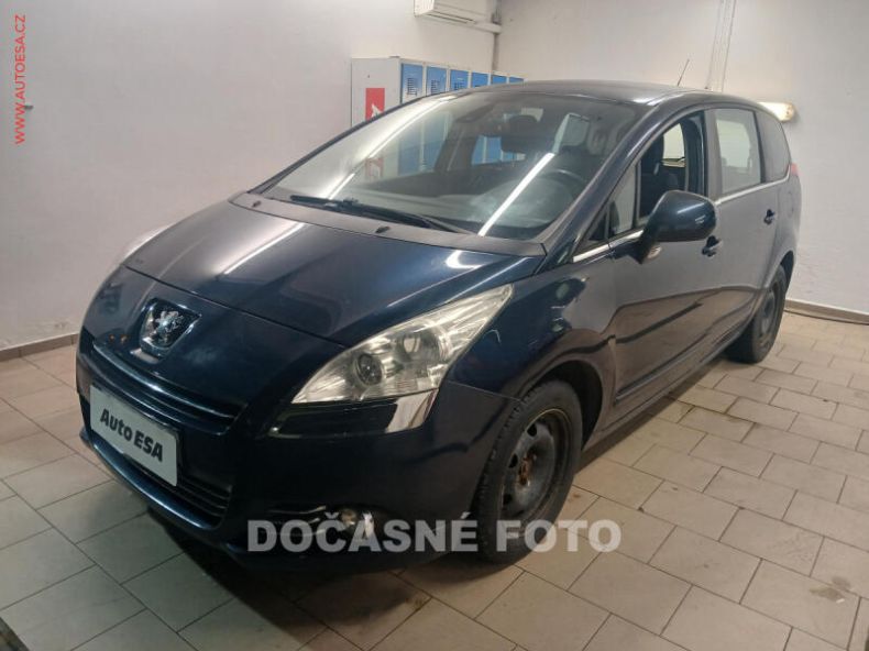 Peugeot 5008 - hlavní foto