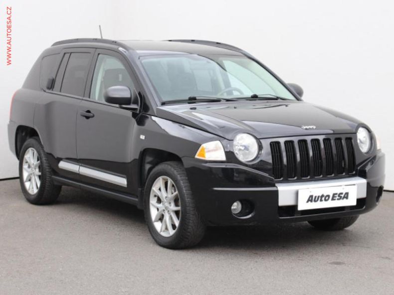 Jeep Compass - hlavní foto