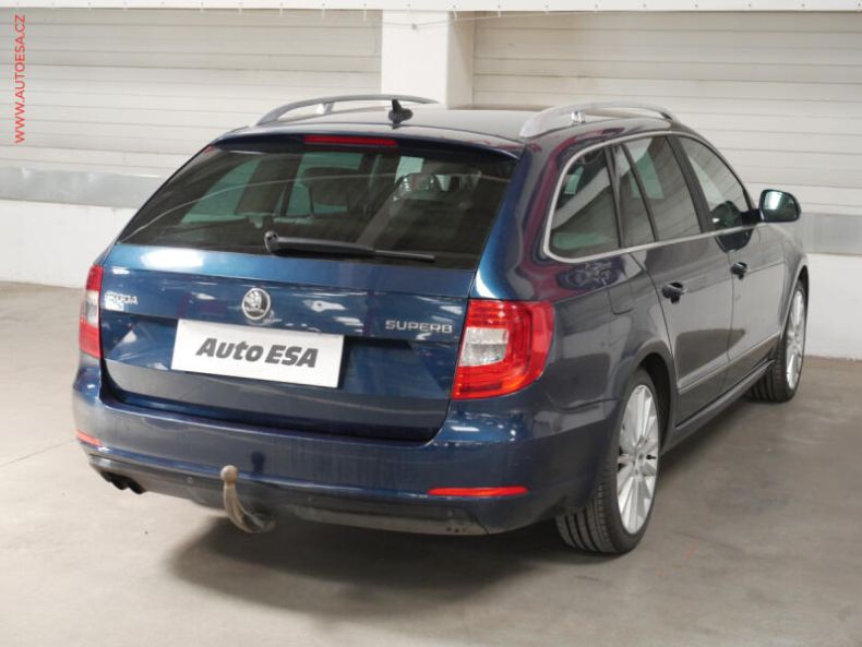 Škoda Superb - hlavní fotka
