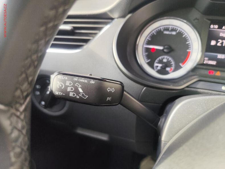 Škoda Octavia - hlavní fotka