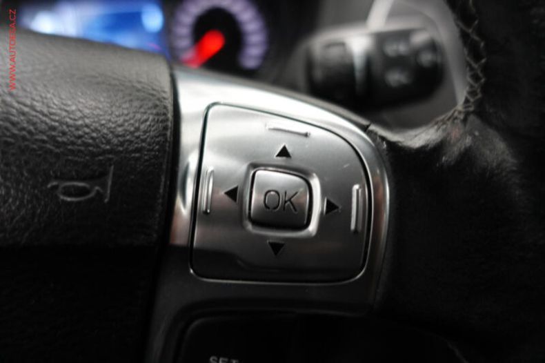 Ford Mondeo - hlavní fotka