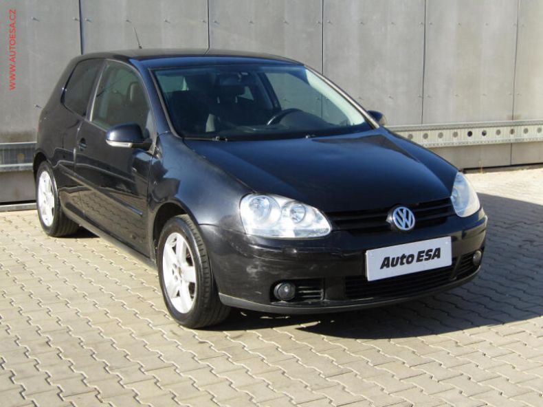 Volkswagen Golf - hlavní foto
