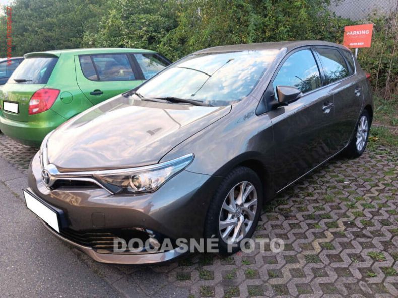 Toyota Auris - hlavní foto
