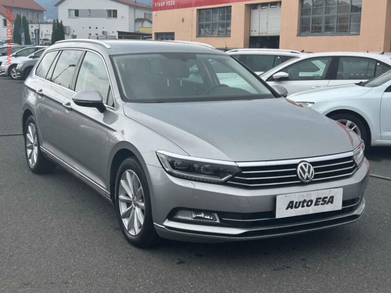 Volkswagen Passat - hlavní fotka inzerátu