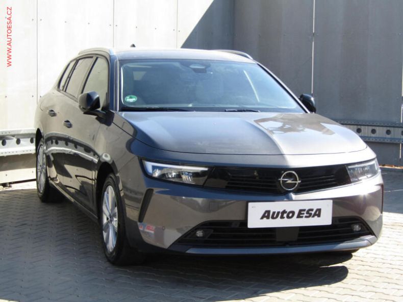 Opel Astra - hlavní foto