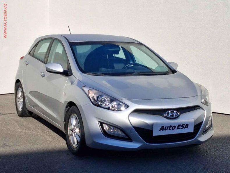 Hyundai i30 - hlavní fotka