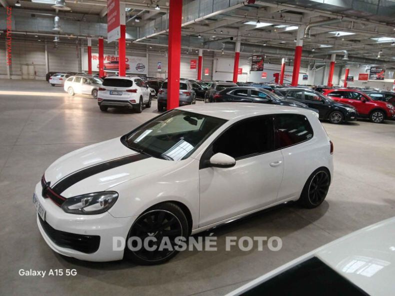 Volkswagen Golf - hlavní fotka inzerátu