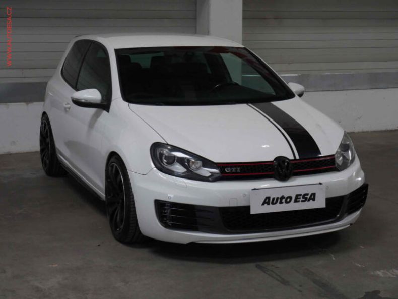 Volkswagen Golf - hlavní fotka inzerátu