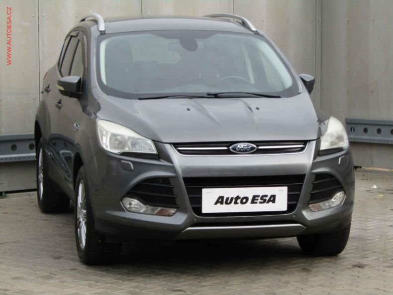 Ford Kuga - hlavní foto